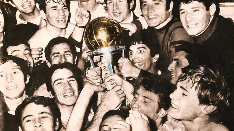 Estudiantes y la noche eterna en que La Plata conquistó el mundo