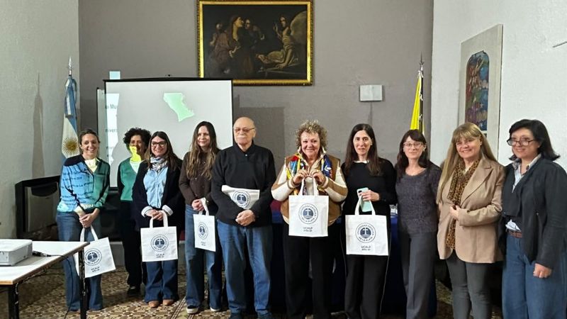 Salud mental en La Plata: especialistas debatieron sobre el acompañamiento más allá del diagnóstico