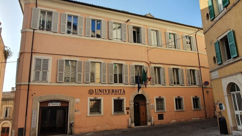 La UNLP llevó a Italia un debate sobre economía y derechos humanos