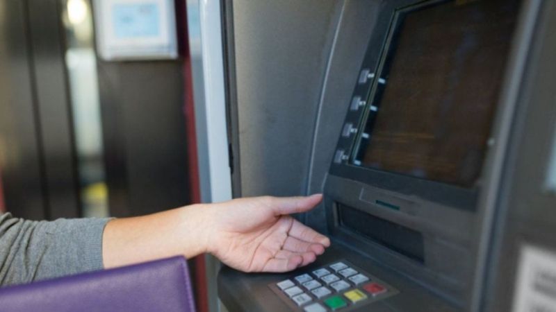 Cae el poder adquisitivo y los salarios: más de un tercio de los trabajadores se queda sin sueldo antes del día 10