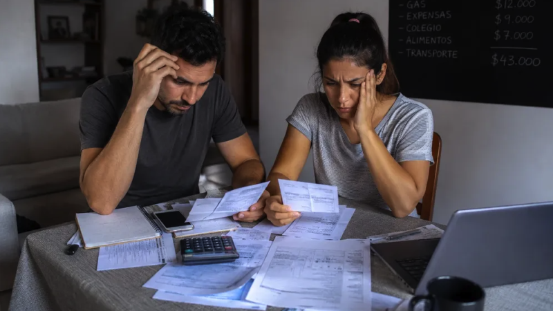 La Plata: ofrecen asesoramiento gratuito para personas con deudas, embargos y cobranzas
