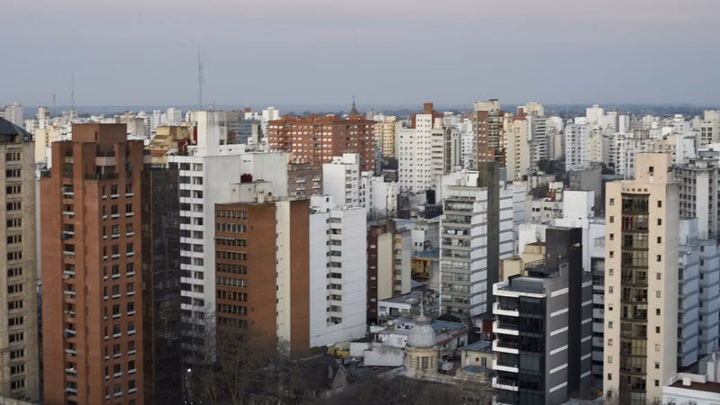La Plata profundiza la caída de la actividad inmobiliaria y la construcción: acumula tres trimestres en baja