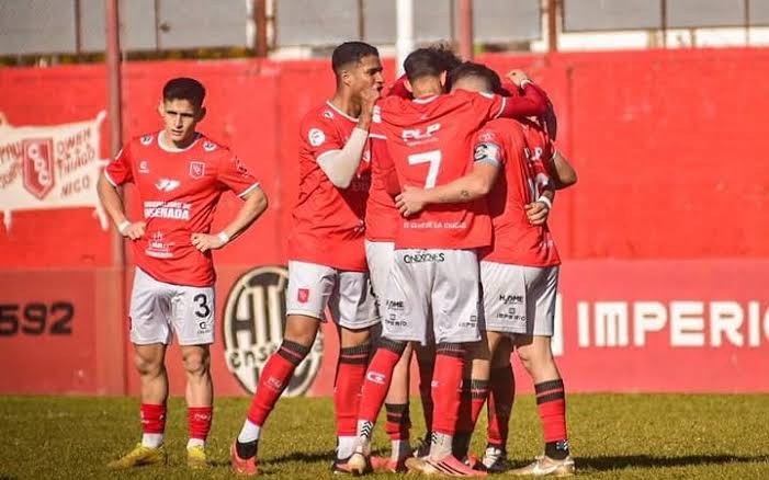 Cambaceres se despide de la temporada ante Berazategui, que se juega el ascenso