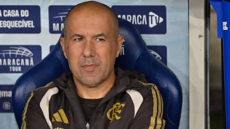 Leonardo Jardim elogió a Carrillo: “Es uno de los mejores del mundo”