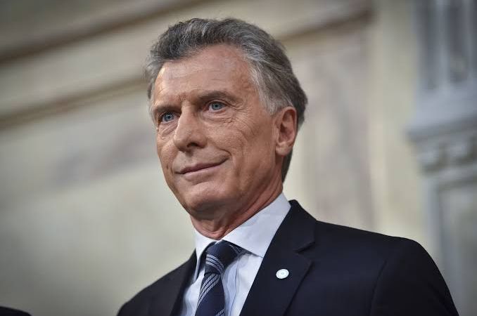 Macri elogió una propuesta de Santiago Passaglia que cuestiona a Milei, pero borró el posteo