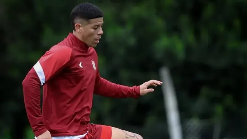 La CONMEBOL no habilitó la inscripción de Marcos Rojo y Estudiantes recurrirá al TAS