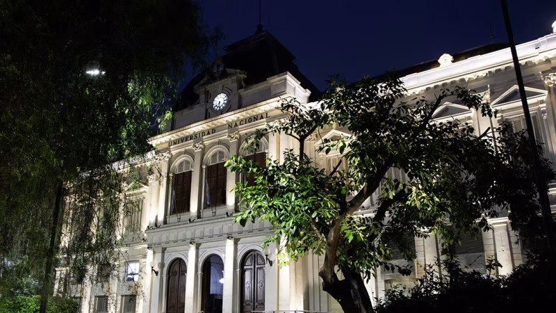 La UNLP hizo historia y quedó como la mejor universidad argentina en un ranking mundial